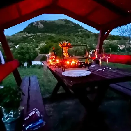 Casa vacanze Csobánc Szerelem-nemzeti Park-önalló Ház - Klimatizált
