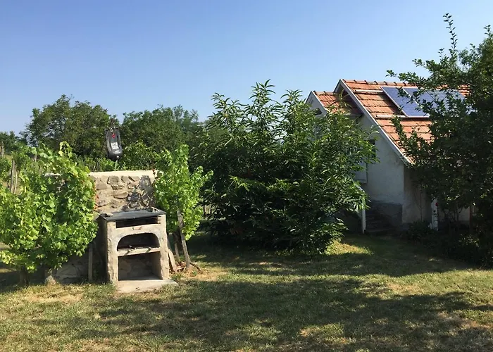 Csobanc Szerelem-nemzeti Park-oenallo Haz - Klimatizalt בית נופש *